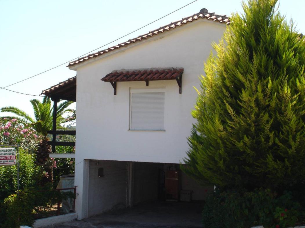 Ilias Appartements Tsaprounis Ellinika  ภายนอก รูปภาพ